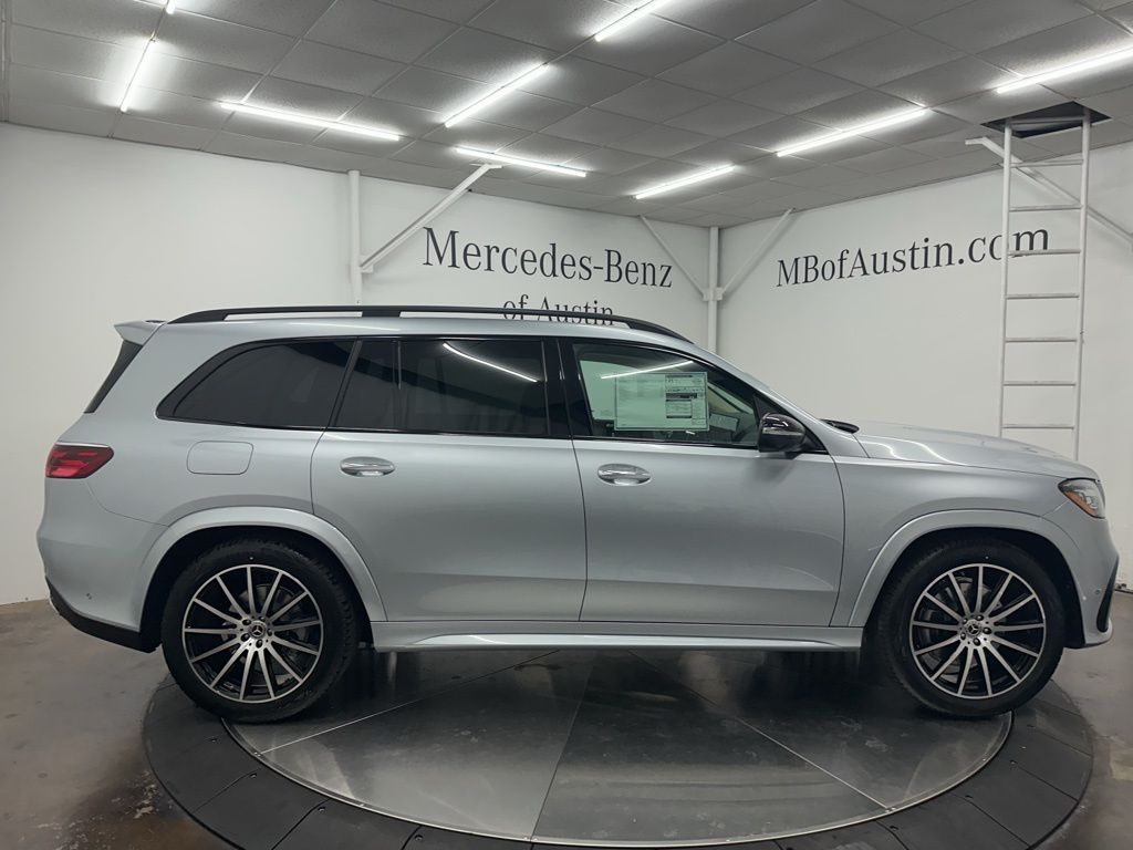 2026 Mercedes Benz GLS 450 4MATIC photo 7