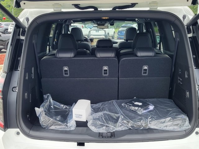 2025 Nissan Armada photo 4