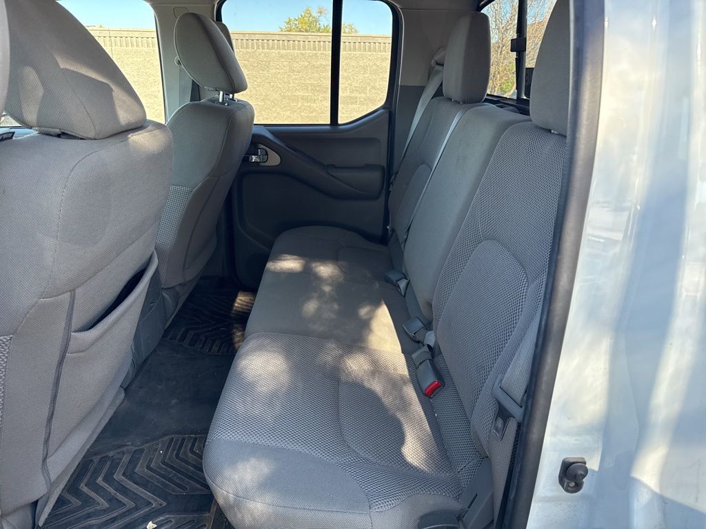 2019 Nissan Frontier SV photo 4