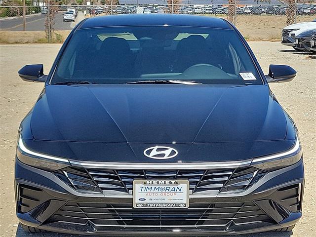 2025 Hyundai Elantra SEL Sport photo 20