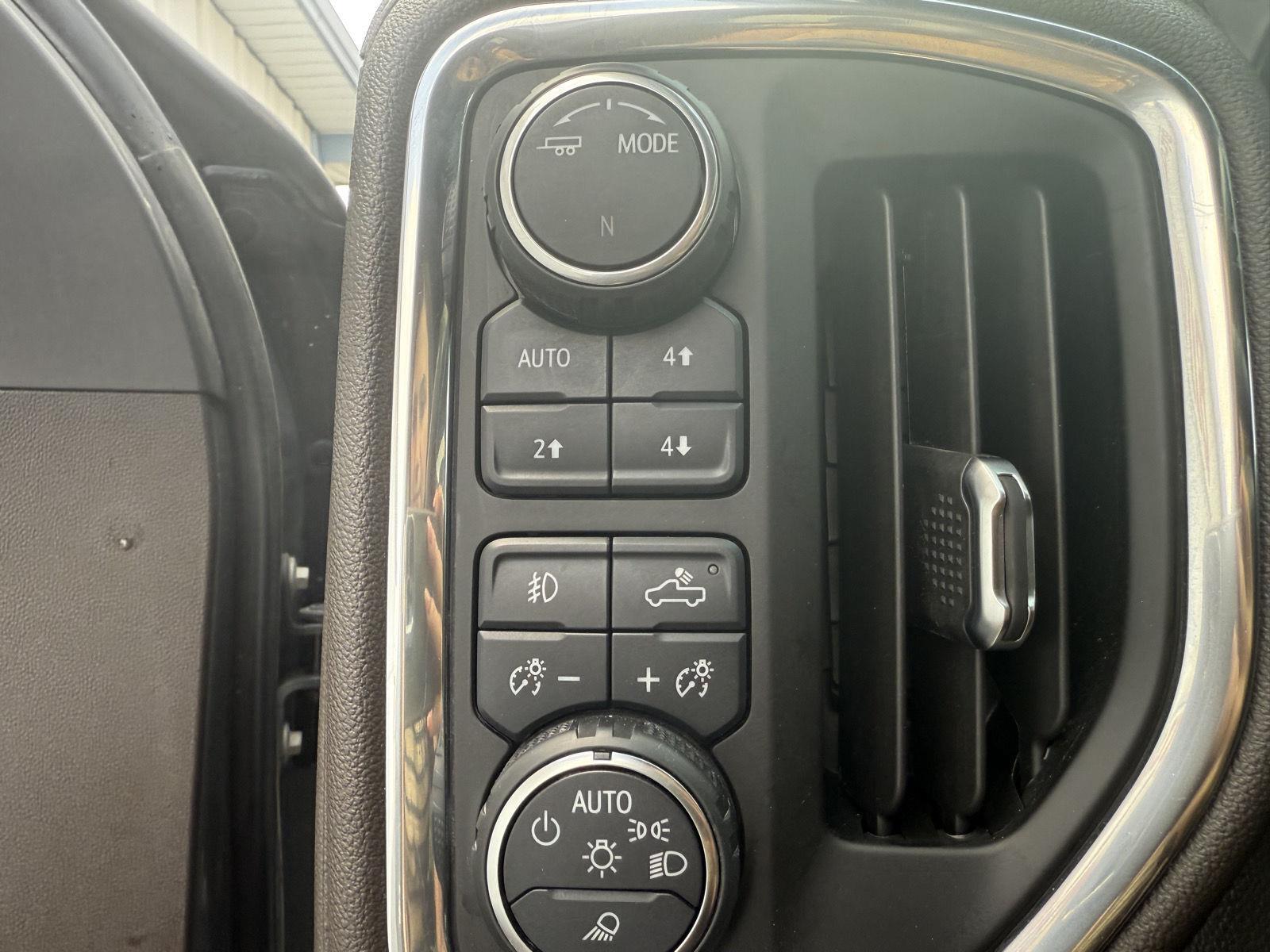 2021 Chevrolet Silverado 1500 LTZ photo 14