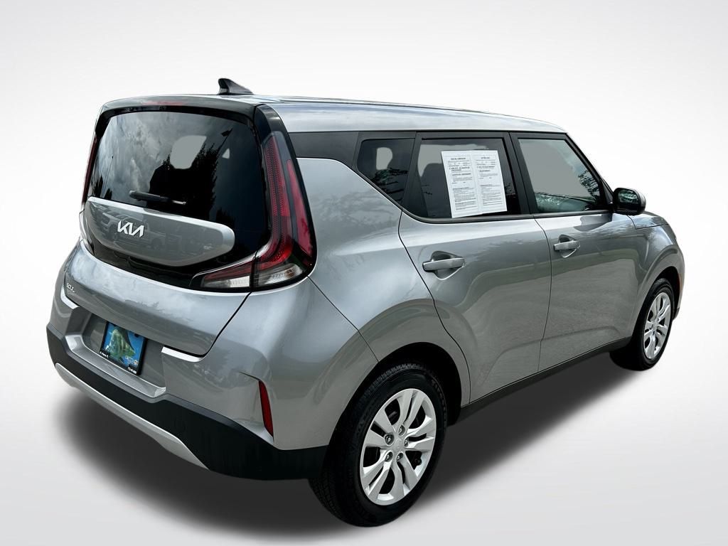 2023 Kia Soul LX photo 6