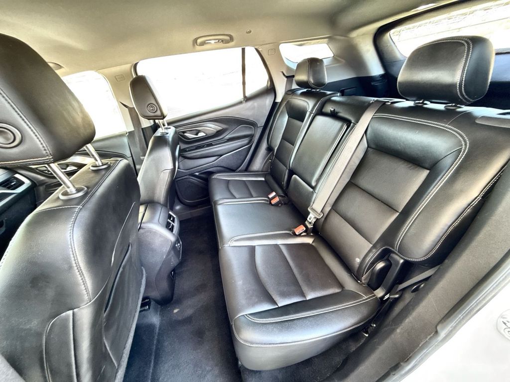 2022 Gmc Terrain SLT photo 24