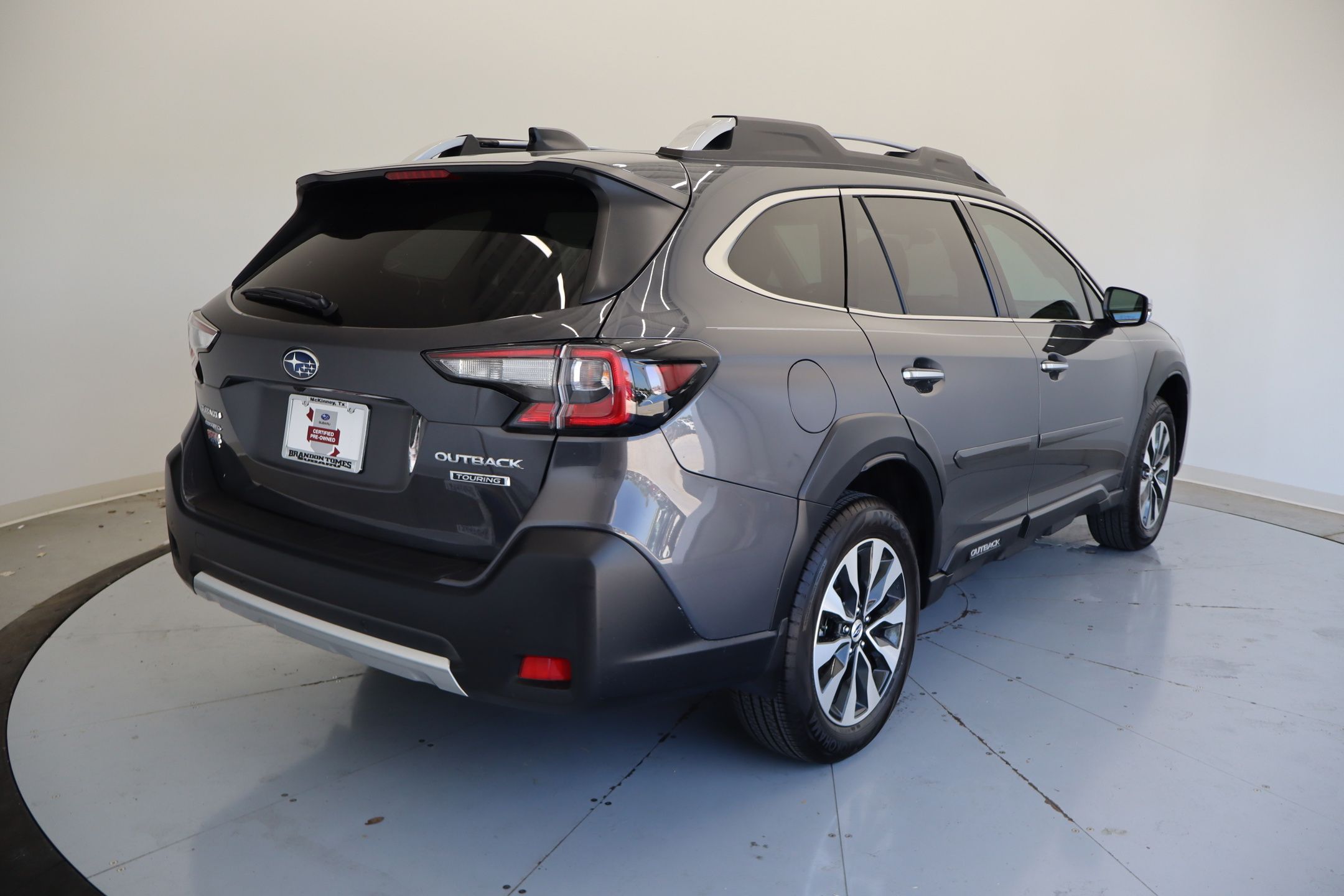 2025 Subaru Outback Touring photo 2