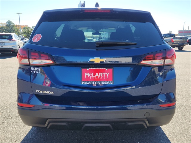2022 Chevrolet Equinox LS photo 4