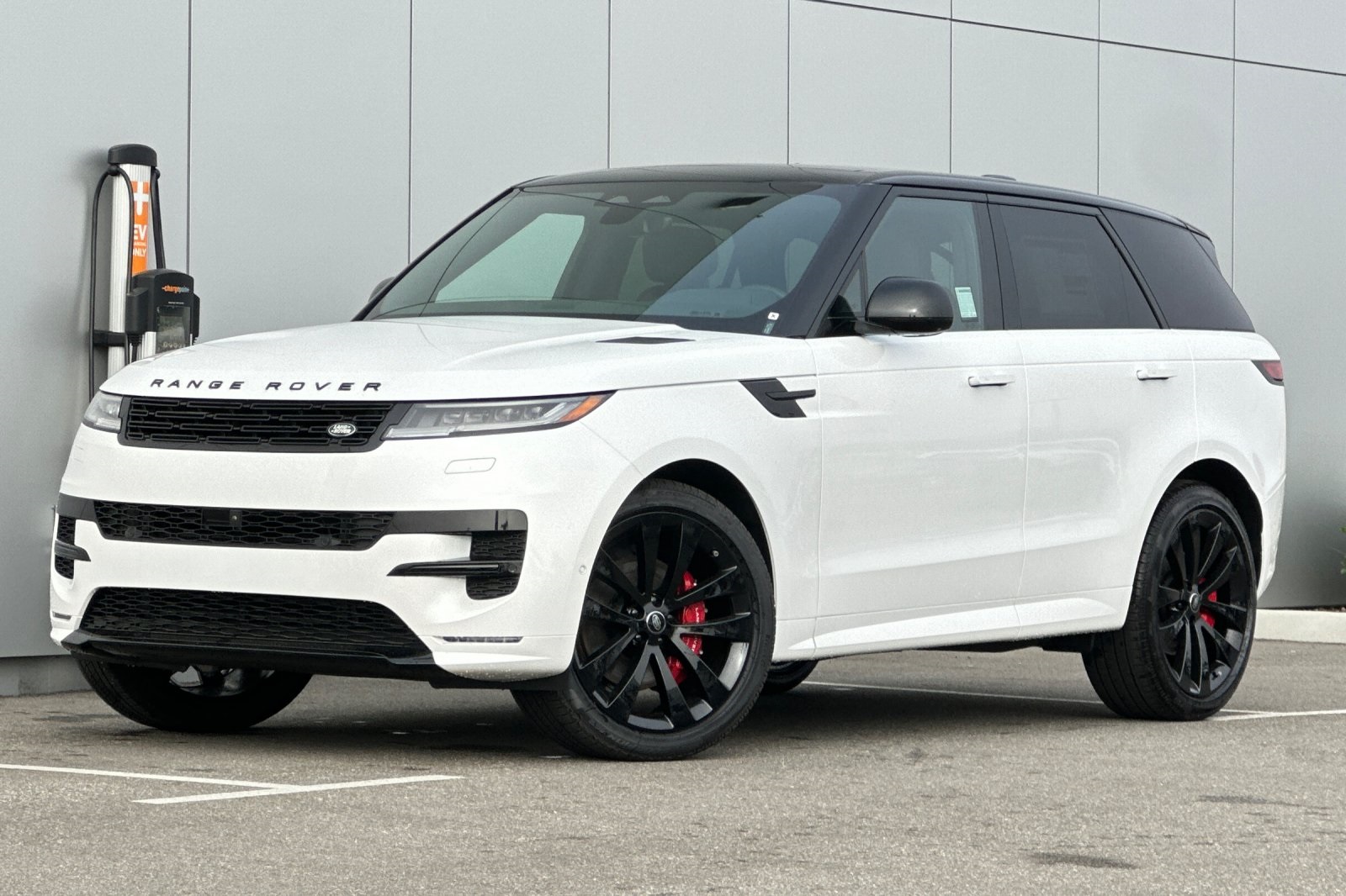 2025 Land Rover Range Rover Sport Dynamic SE's photo