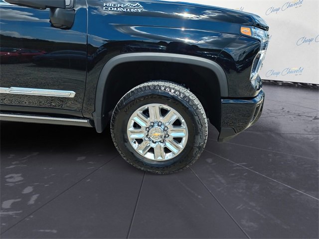 2025 Chevrolet Silverado 2500HD High Country photo 5