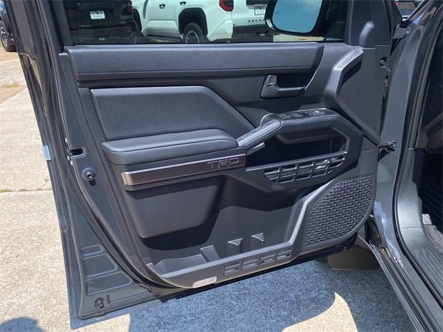 2025 Toyota 4Runner TRD Sport photo 11