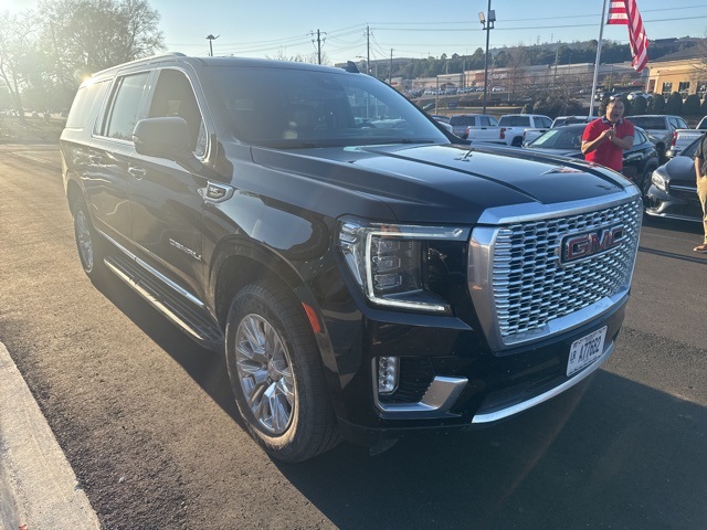 2024 GMC Yukon XL Denali's photo