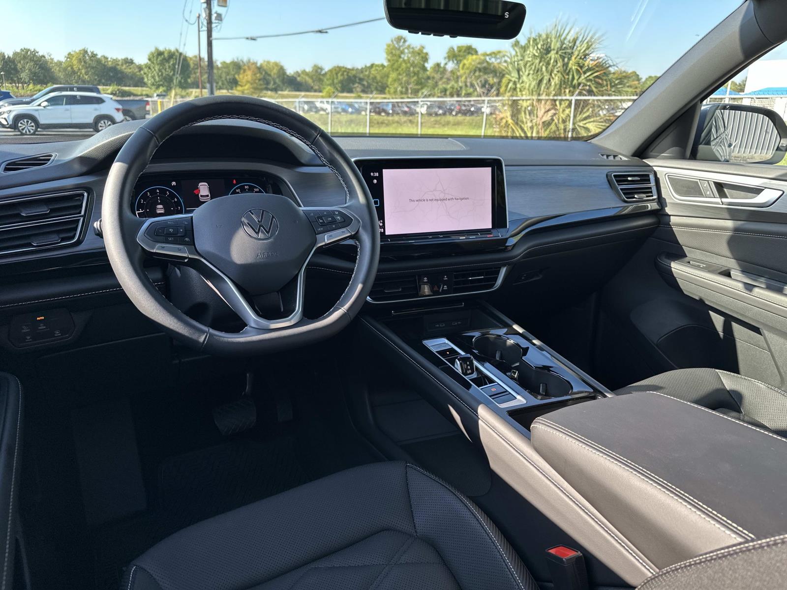2025 Volkswagen Atlas Cross Sport SE Technology photo 10
