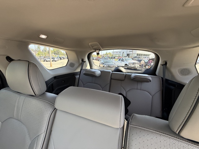 2023 Honda Pilot Elite photo 26