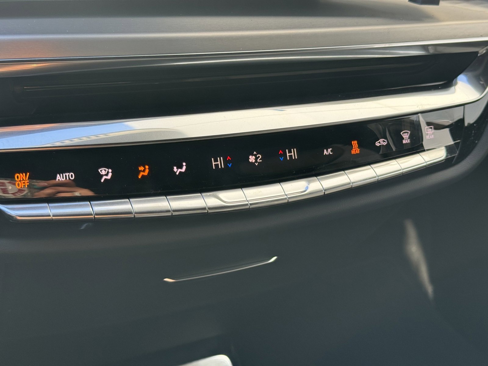 2025 Cadillac Lyriq Luxury photo 21