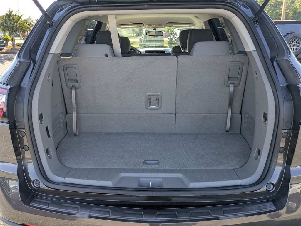 2017 Chevrolet Traverse 1LS photo 26