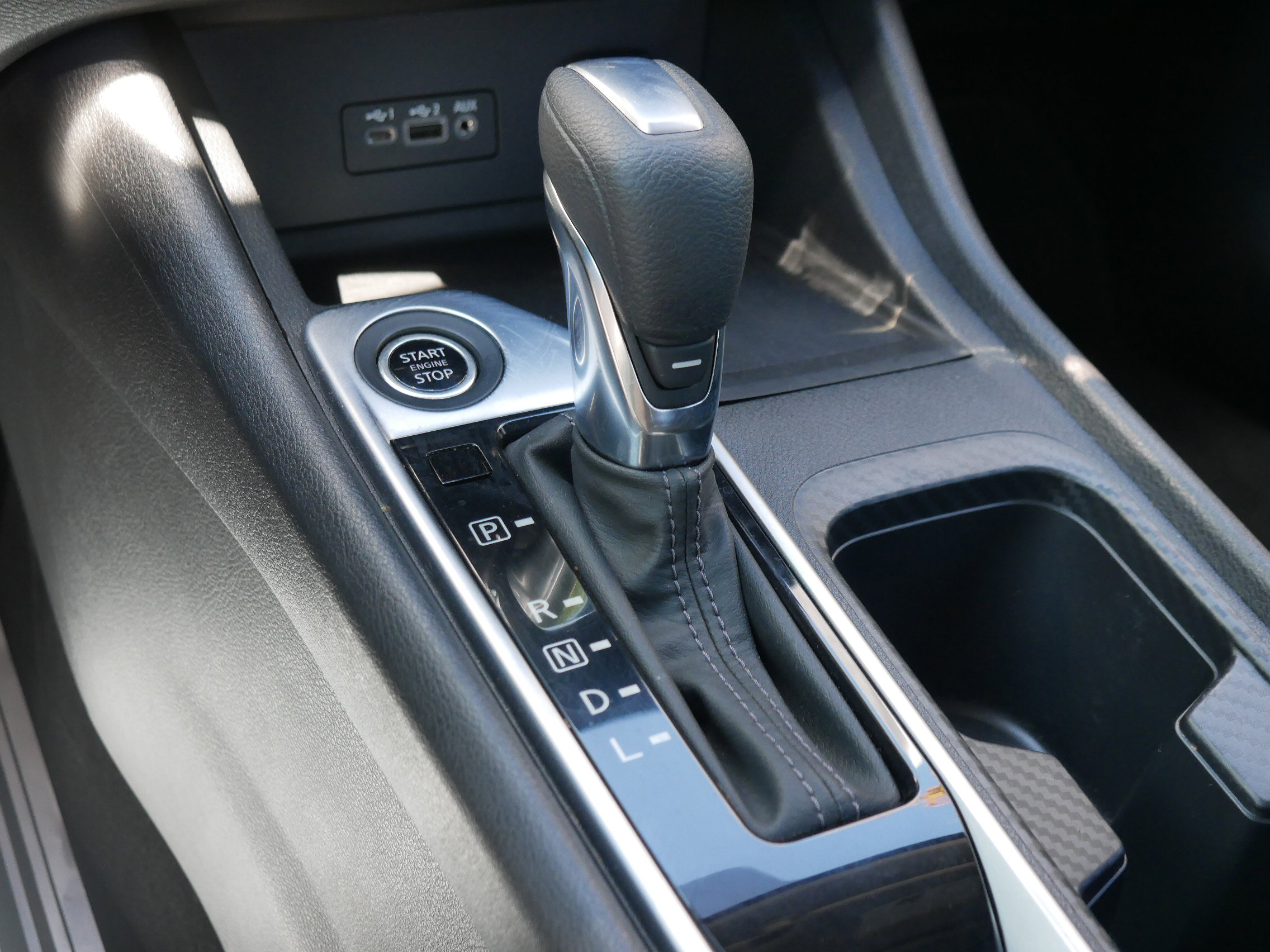 2023 Nissan Sentra SV photo 12