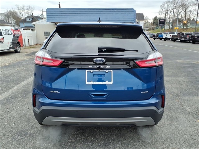 2024 Ford Edge SEL photo 2