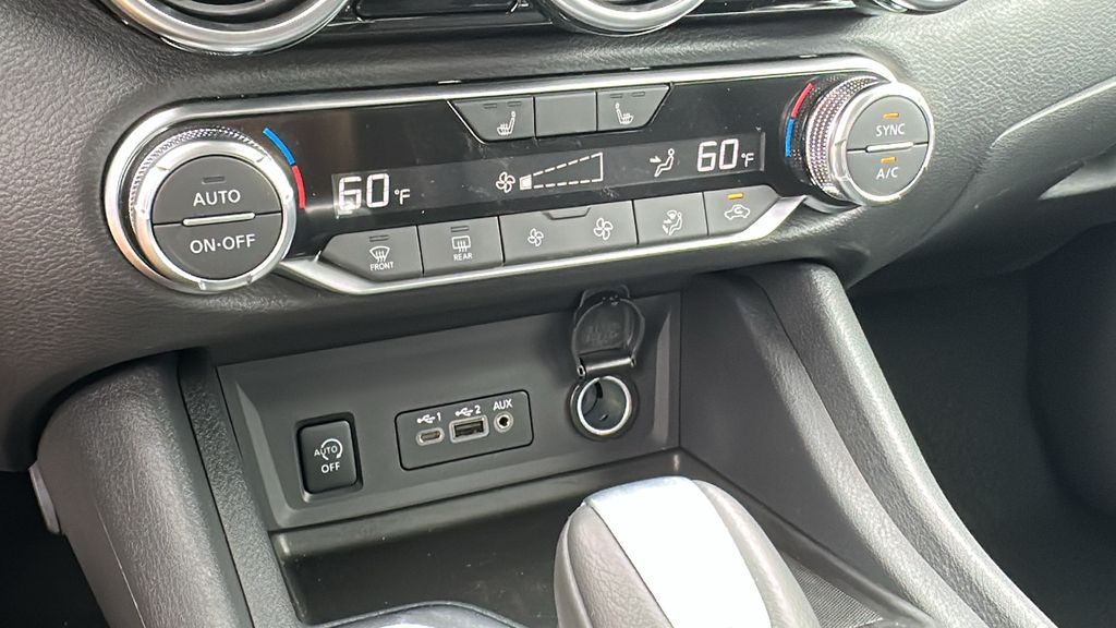 2025 Nissan Sentra SR photo 18