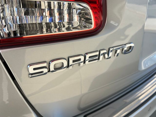 2012 Kia Sorento SX photo 31