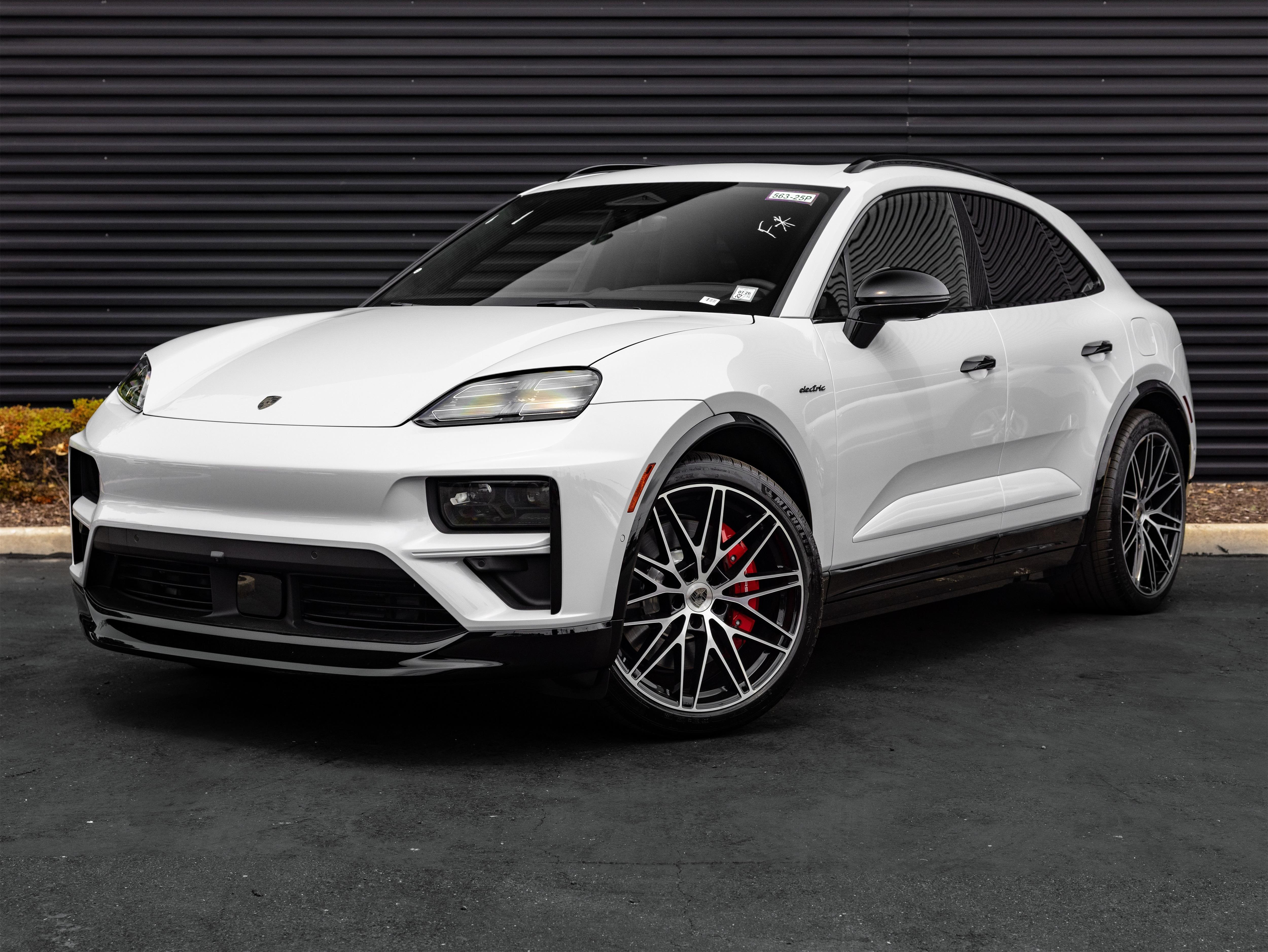 2025 Porsche Macan Turbo Electric