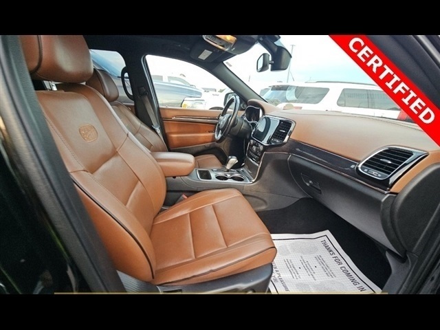 2021 Jeep Grand Cherokee Overland photo 3