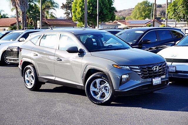 Used 2024 Gray Hyundai SE image 2