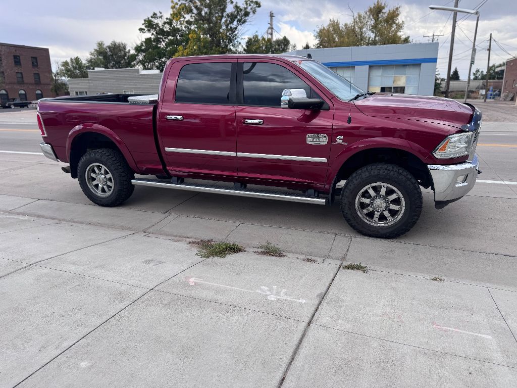 2015 Ram 2500 Longhorn photo 3
