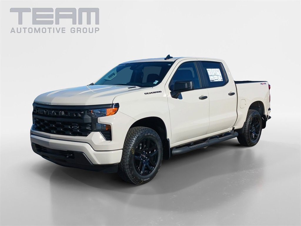 2026 Chevrolet Silverado 1500 Custom photo 3