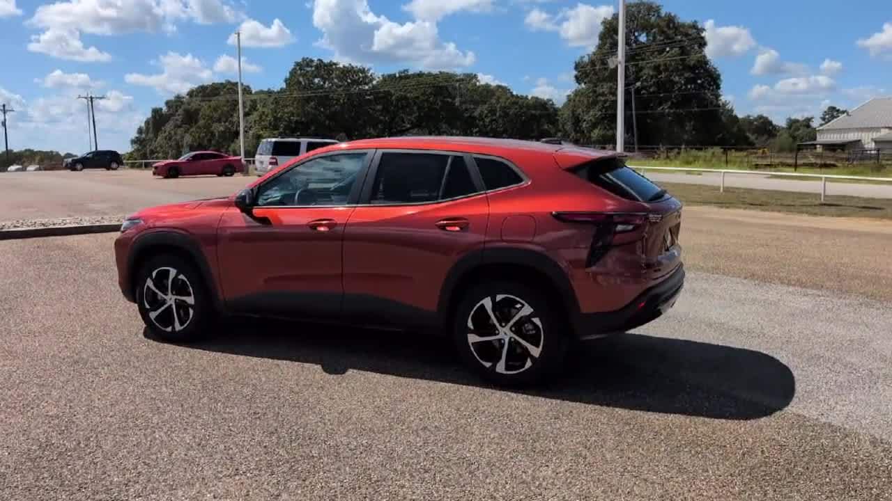 2024 Chevrolet Trax photo 7