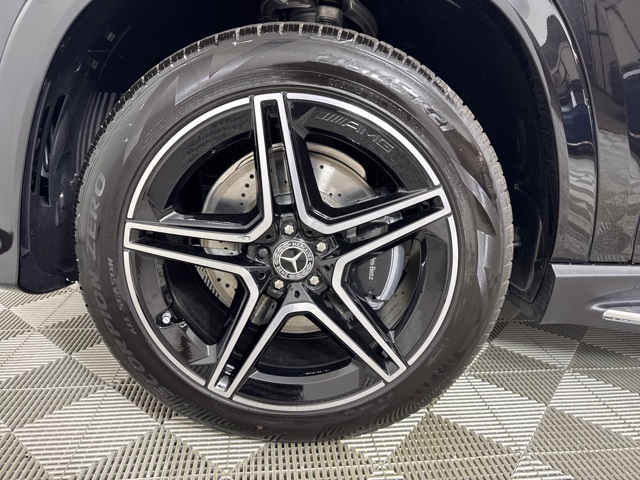2026 Mercedes Benz GLS 450 4MATIC photo 9