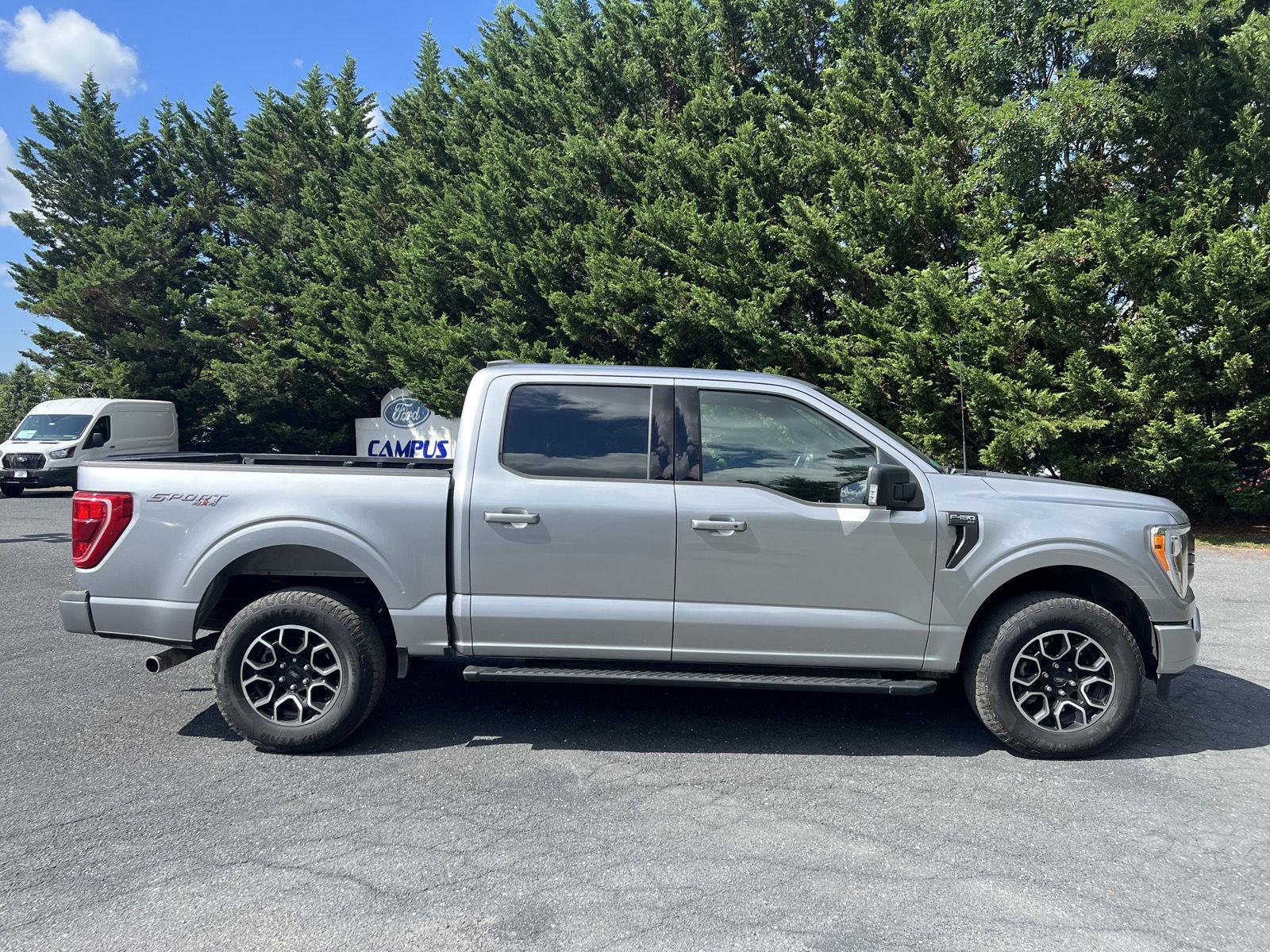 2022 Ford F-150 XLT photo 2