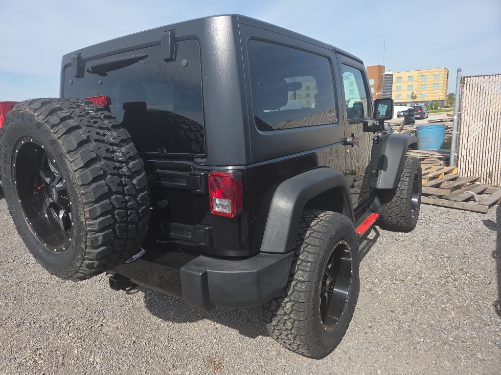 2017 Jeep Wrangler Willys Wheeler photo 5