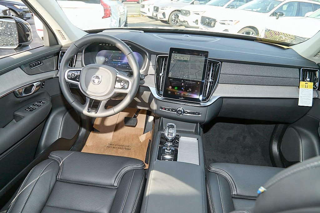 2026 VOLVO XC90 - Image 24
