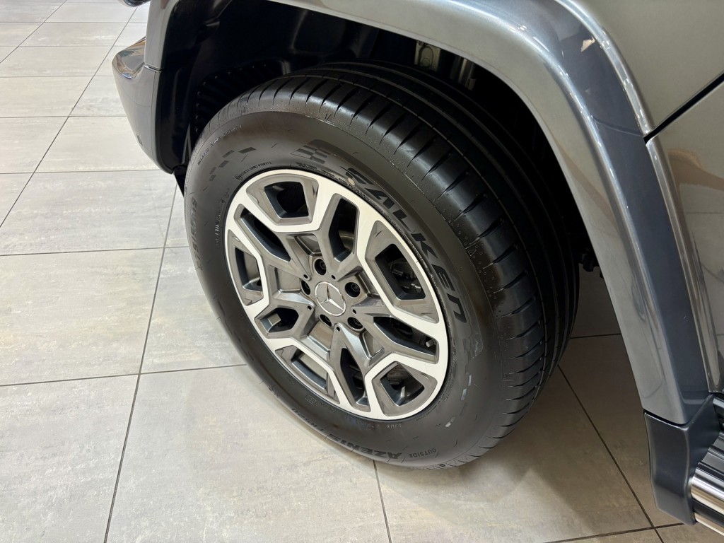 2025 Mercedes Benz G 550 photo 33