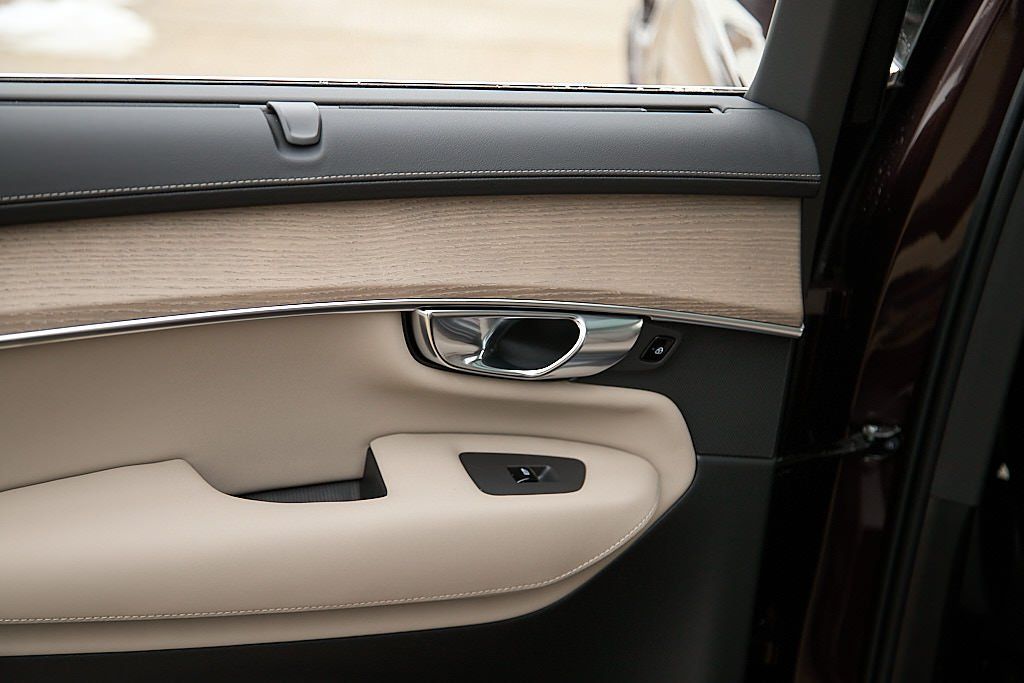 2026 VOLVO XC90 - Image 18