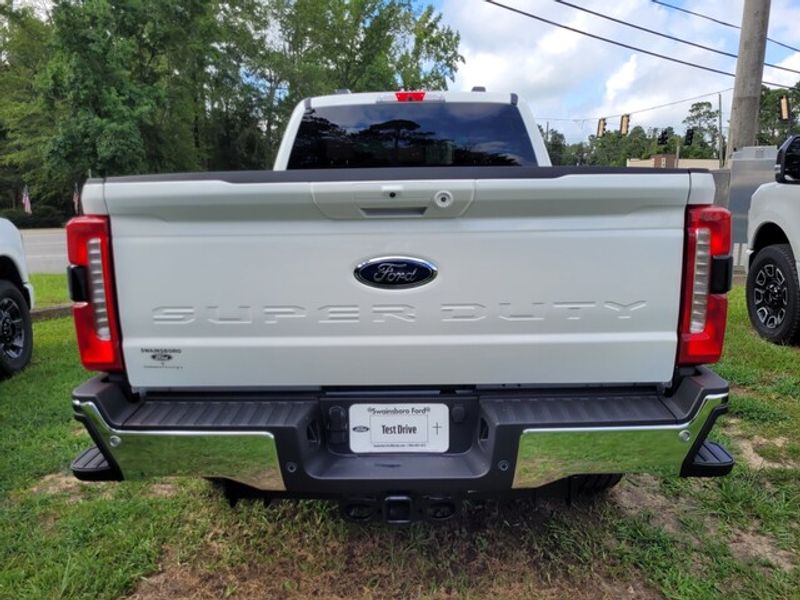 2025 Ford F-250 Lariat photo 9
