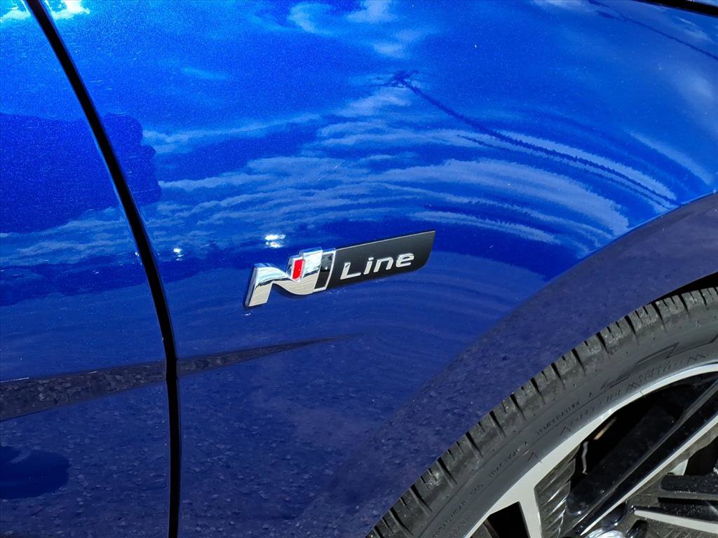 2023 Hyundai Elantra N Line photo 5
