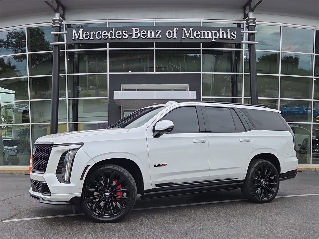 2025 Cadillac Escalade V-Series's photo