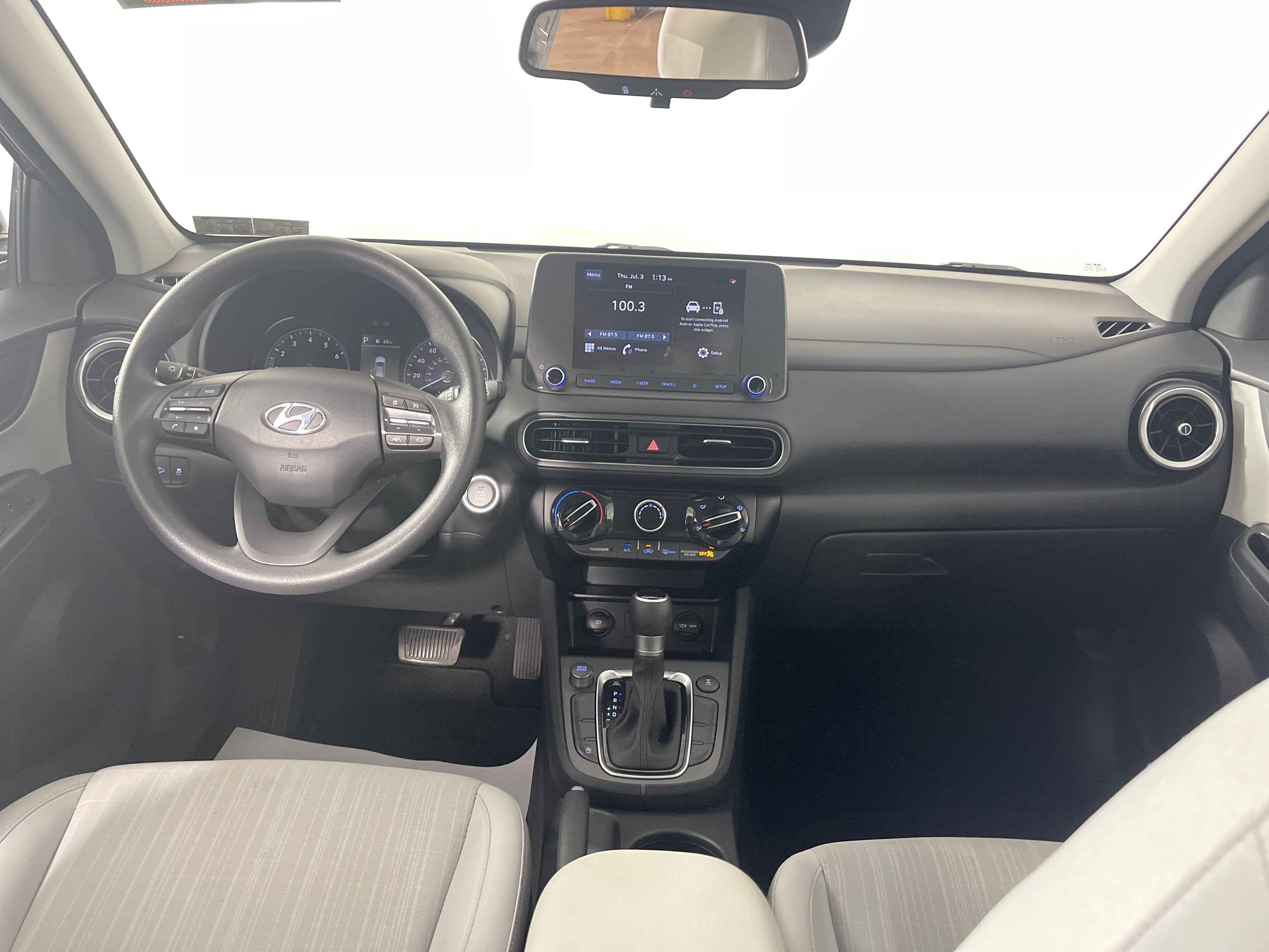 2022 Hyundai Kona SEL photo 6