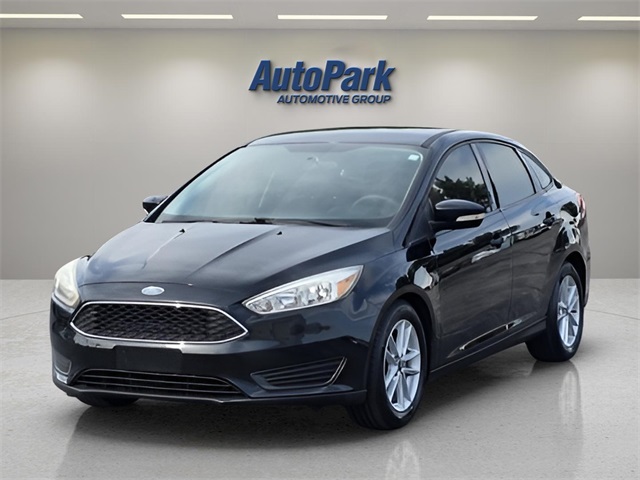 2017 Ford Focus SE photo 3