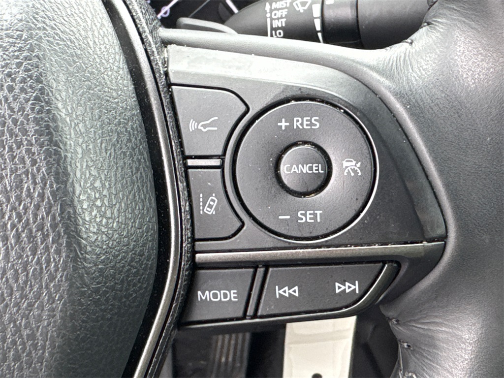 2023 Toyota Camry SE photo 25