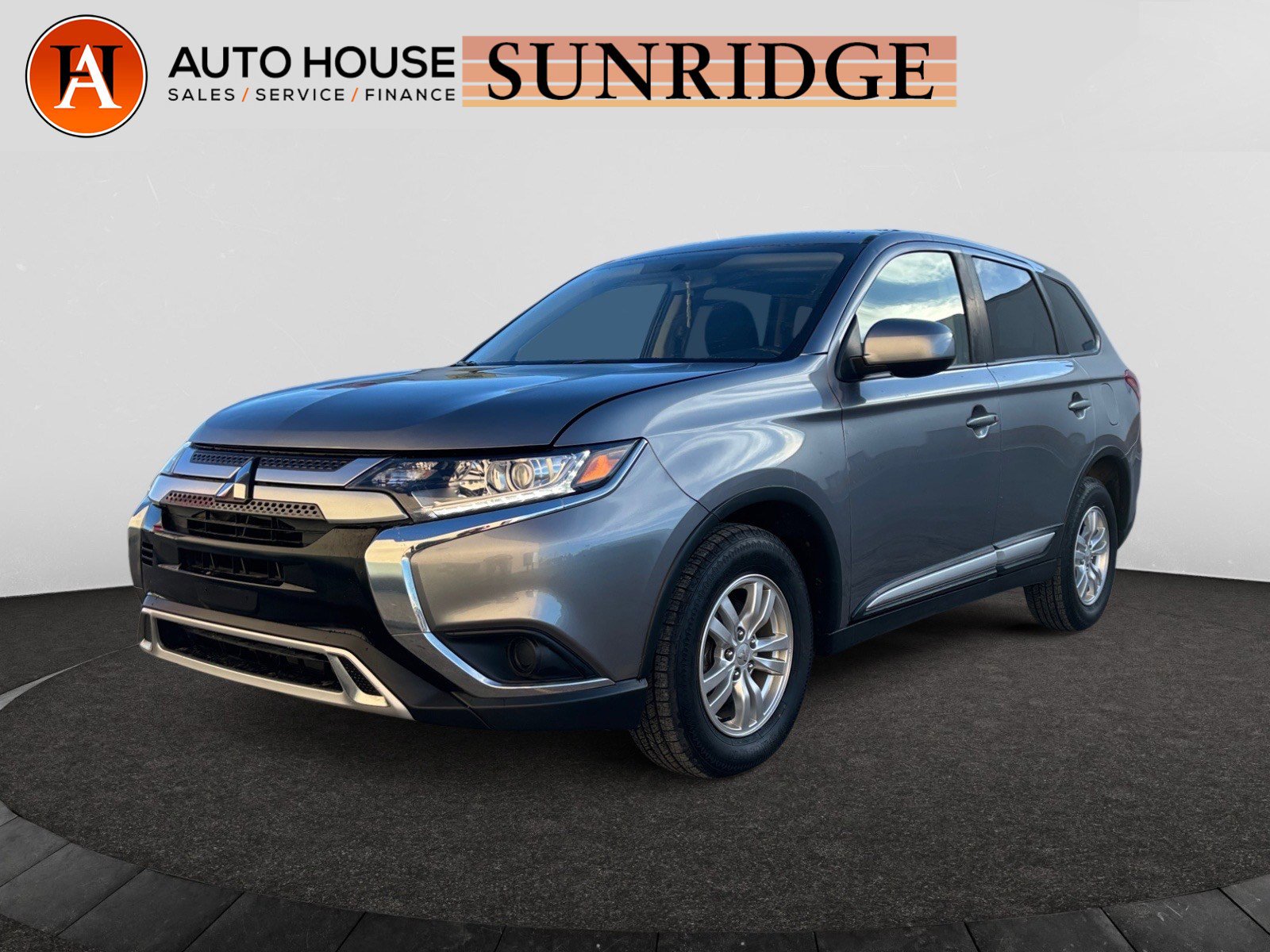 Voxcar MITSUBISHI Outlander SUV in , CALGARY