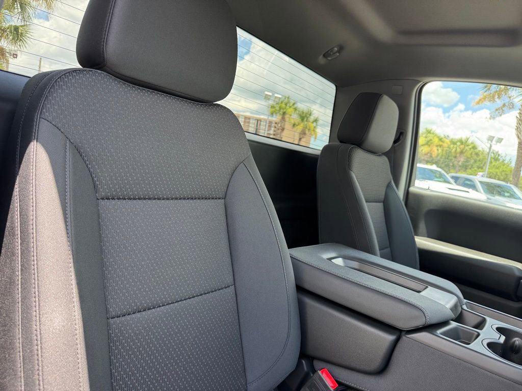 2025 Chevrolet Silverado 1500 photo 13