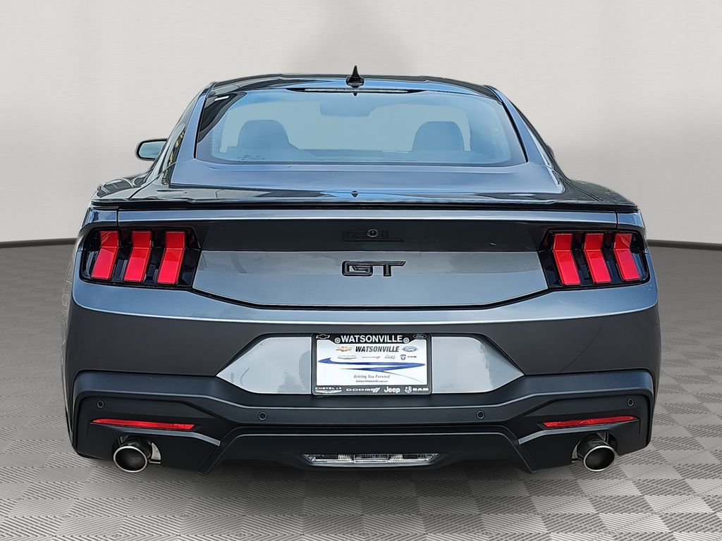 2025 Ford Mustang GT Premium photo 4