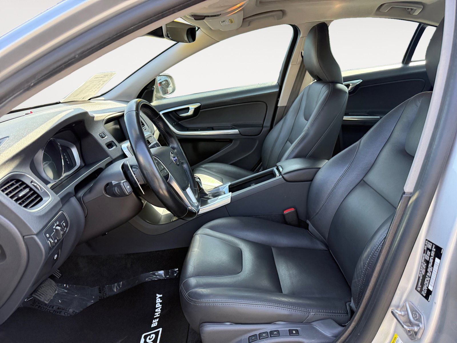 2015 Volvo S60 T5 Premier photo 10