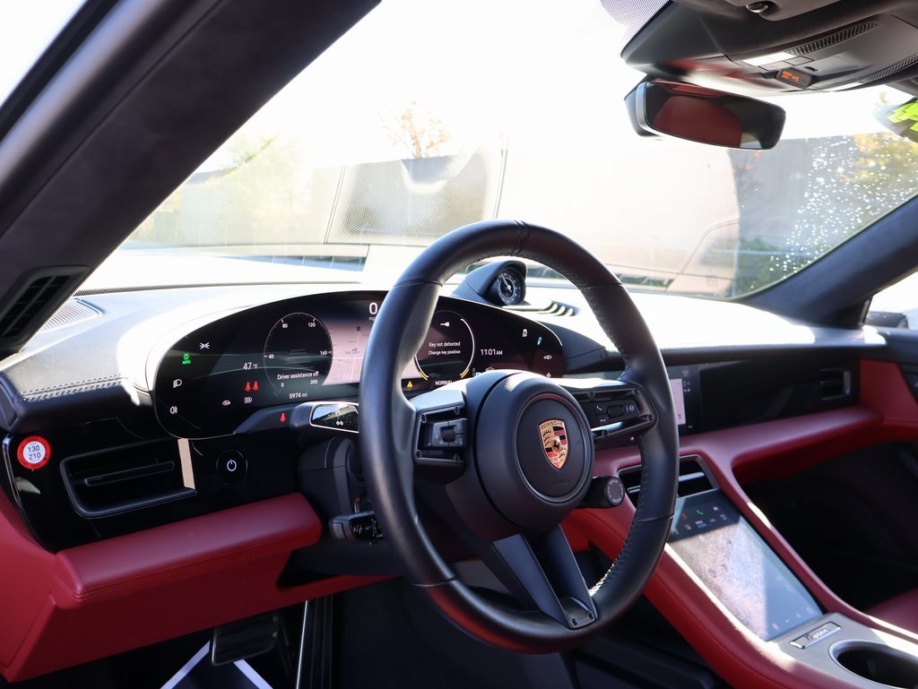 2024 Porsche Taycan GTS photo 4