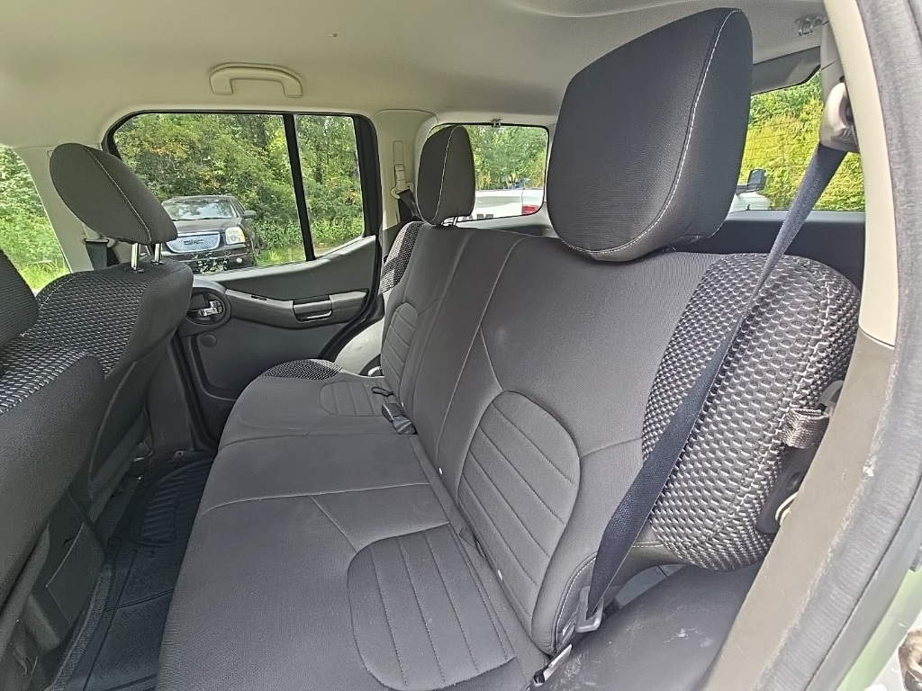 2015 Nissan Xterra photo 14