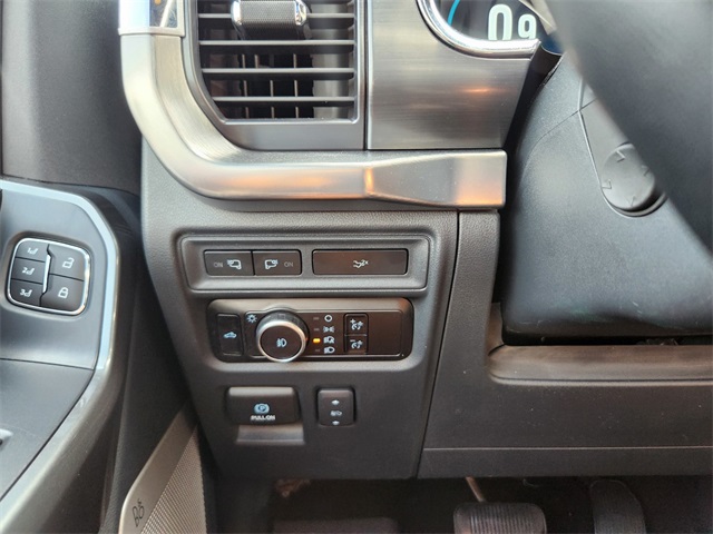 2023 Ford F-150 Lariat photo 20