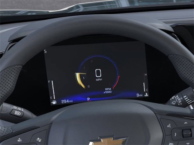 2025 Chevrolet Trax LT photo 2