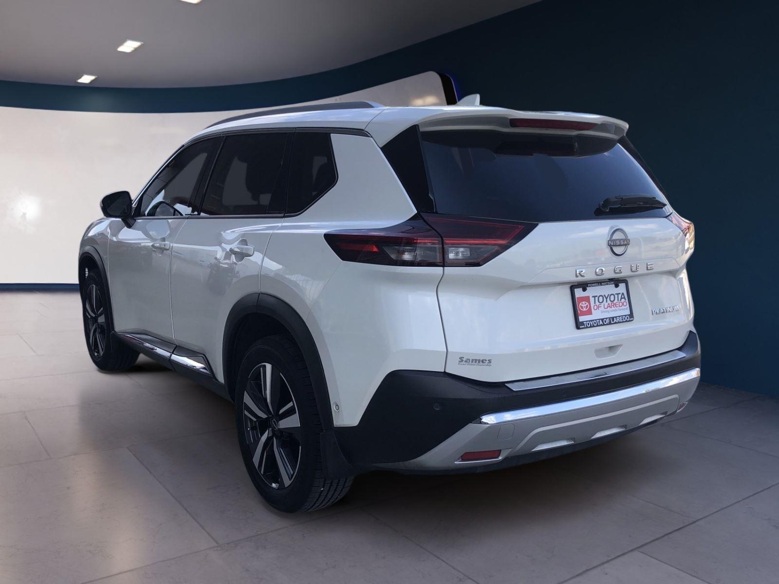 2023 Nissan Rogue Platinum photo 3