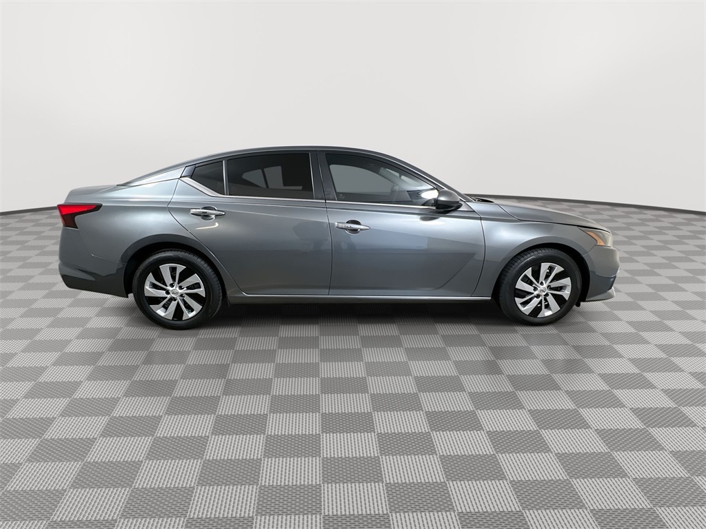 2022 Nissan Altima 2.5 S photo 8