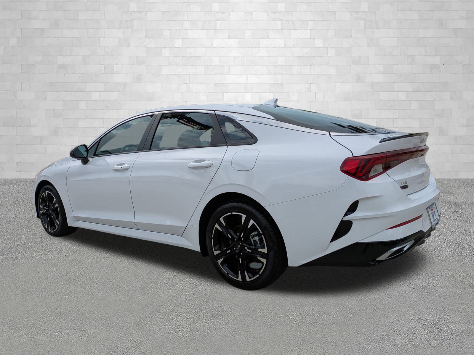 2023 Kia K5 GT-Line photo 4